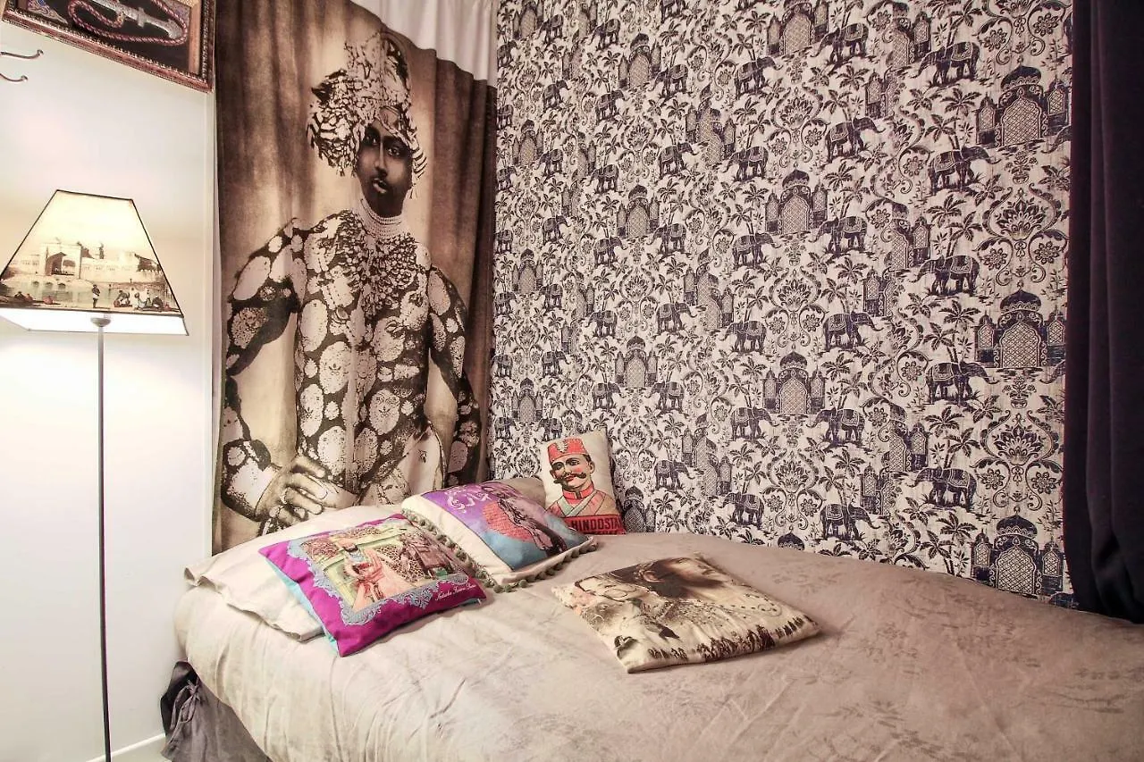 Legendary Rue Du Temple 4/5 Bedrooms * Paris